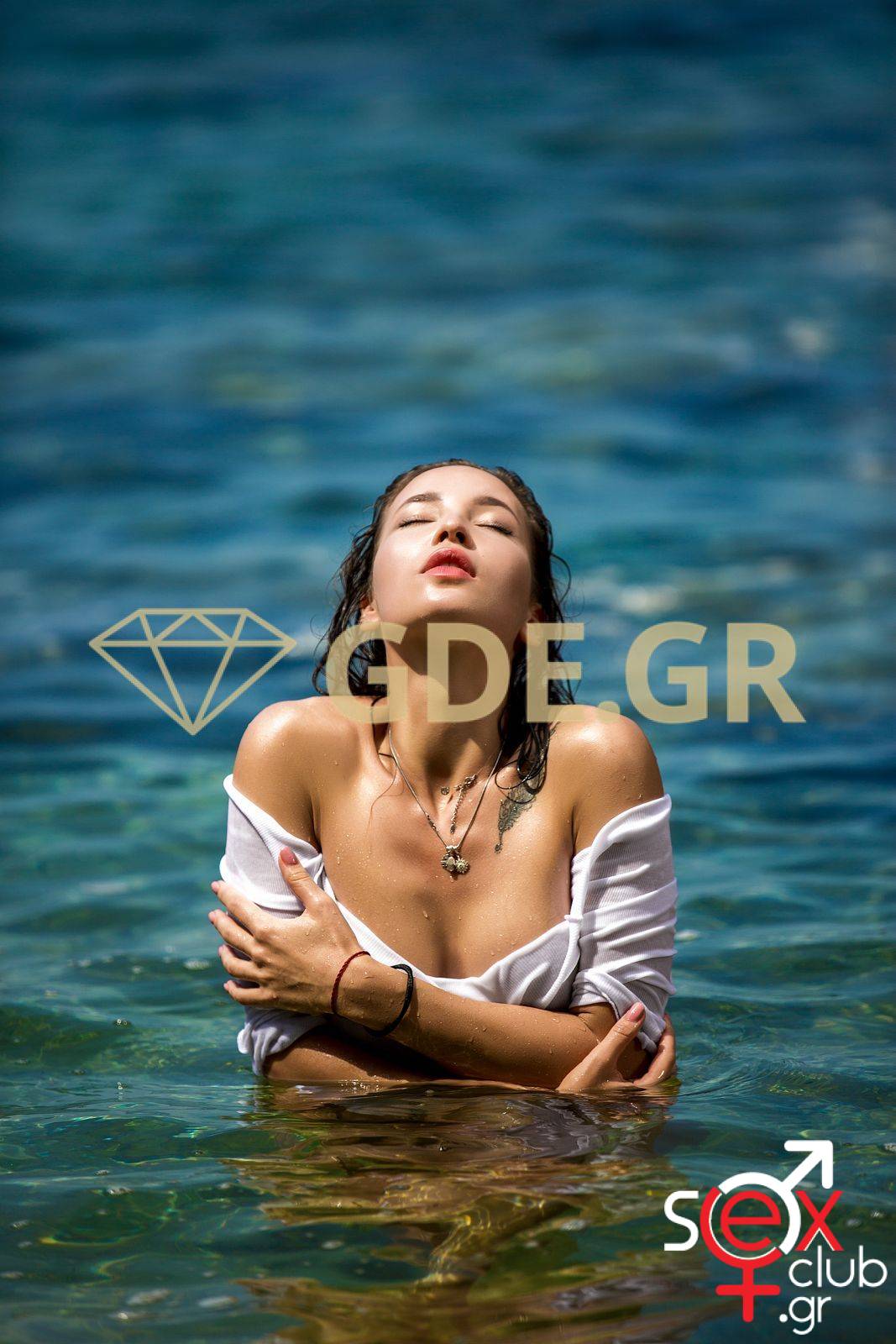 Escort-Mary-1704