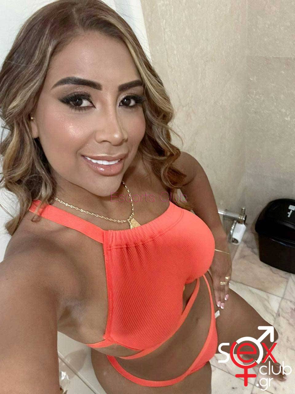 Escort-Thaliana-3241