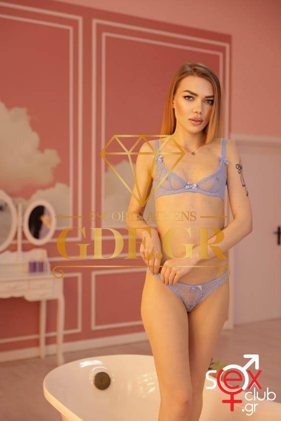 Escort-Crystal-4112