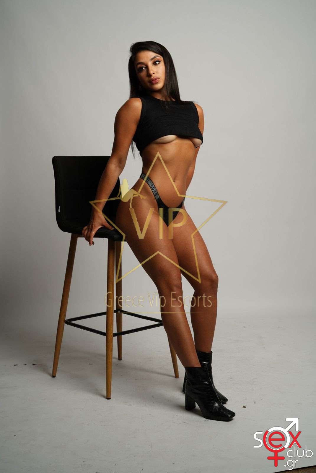 Escort-Larissa-2-8983