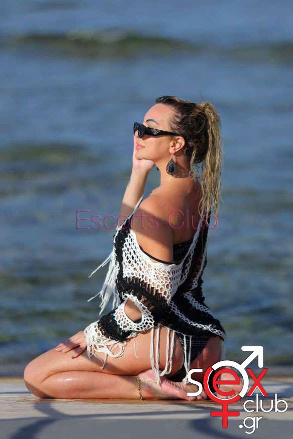 Escort-Julia-6-9976